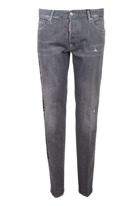 Priser på Dsquared2 Chic Gray Slim-Fit Denim for the Modern Man