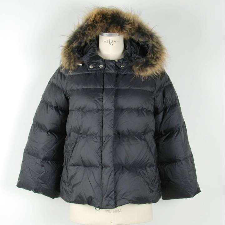 Priser på Emilio Romanelli Elegant Black Polyamide Jacket with Fur