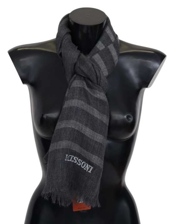 Priser på Missoni Elegant Unisex Wool Scarf with Logo Embroidery