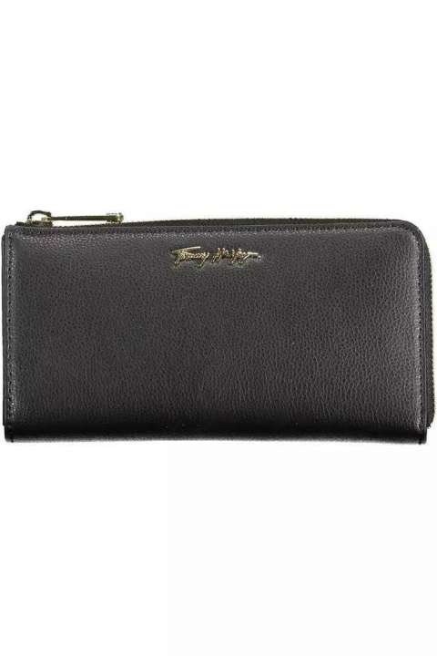 Priser på Tommy Hilfiger Elegant Black Polyethylene Wallet with Zip Closure