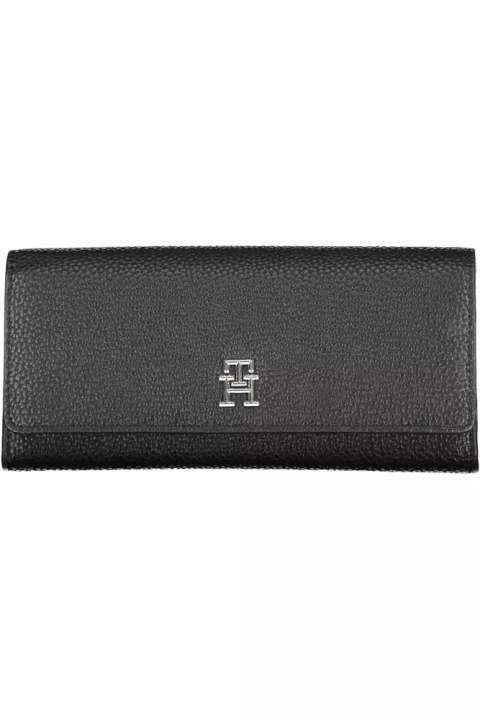 Priser på Tommy Hilfiger Elegant Black Tri-Fold Wallet with Snap Closure