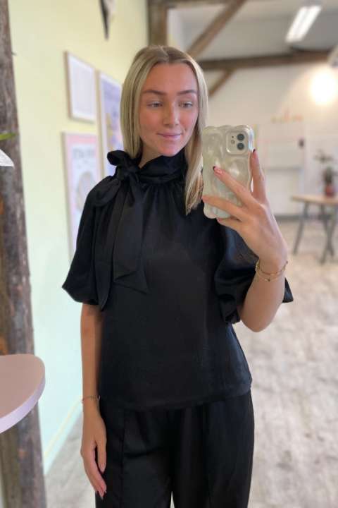 Priser på Noella - Bluse - Kesha Blouse - Black