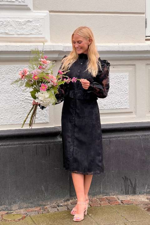 Priser på Loved by Lykke - Kjole - LY Andrea Dress - Black