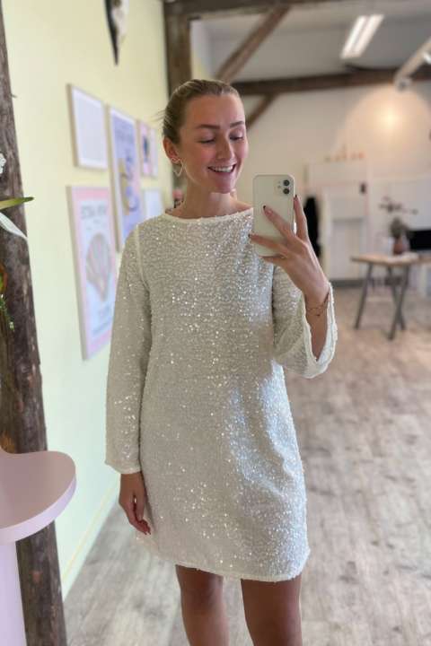 Priser på JDY - Kjole - Jdysara L/S Bow Sequins Dress - Cloud Dancer