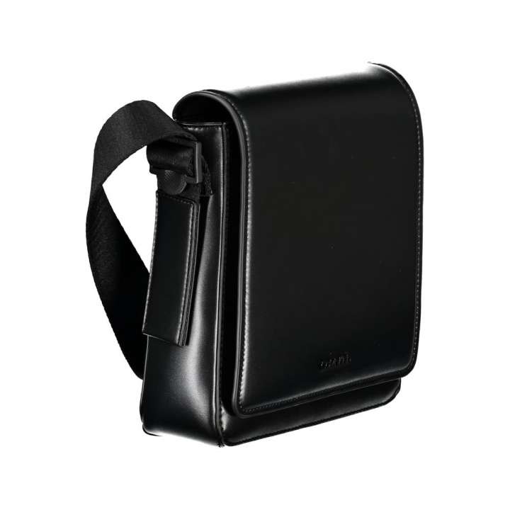 Priser på Calvin Klein Sleek Black Shoulder Bag with Logo Detail