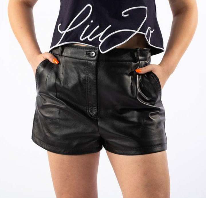 Priser på Dolce & Gabbana Black Lambskin Dame Shorts