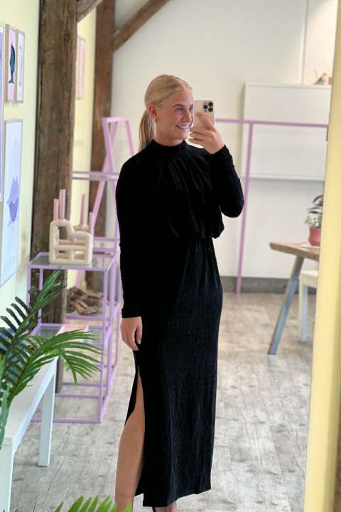 Priser på Y.A.S - Kjole - YAS Yen Ls Long Dress - Black