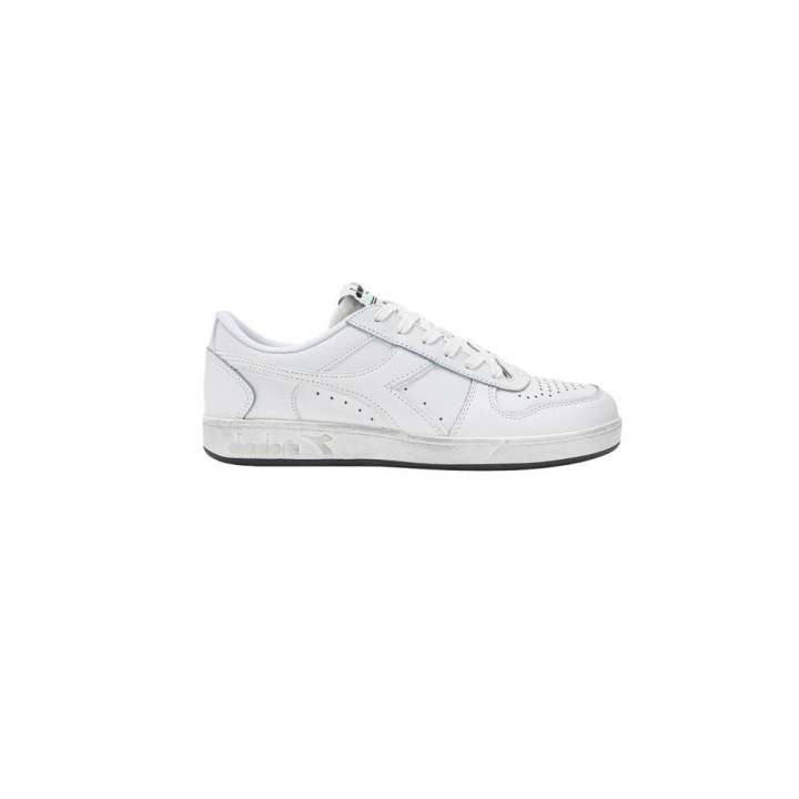 Priser på Diadora White Leather Sneakers