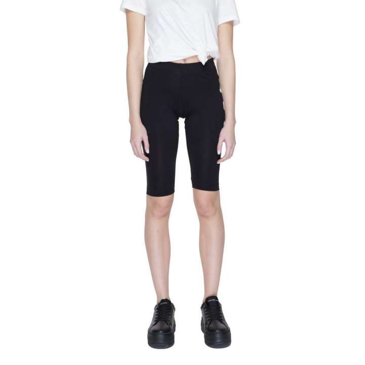 Priser på Icon Black Cotton Short