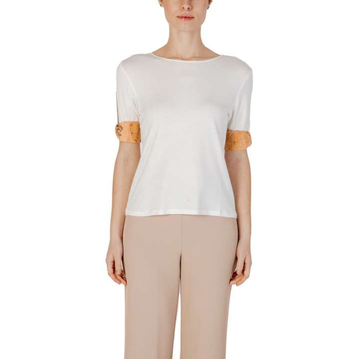 Priser på Alviero Martini Prima Classe Beige Viscose Tops & T-Shirt