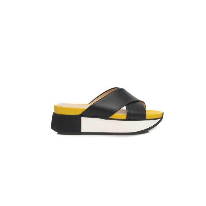 Priser på Cerruti 1881 Black Leather Women Sandal