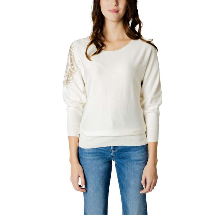 Priser på Guess White Viscose Tops & T-Shirt