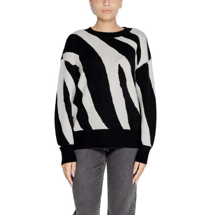 Priser på Vero Moda Black Viscose Sweater