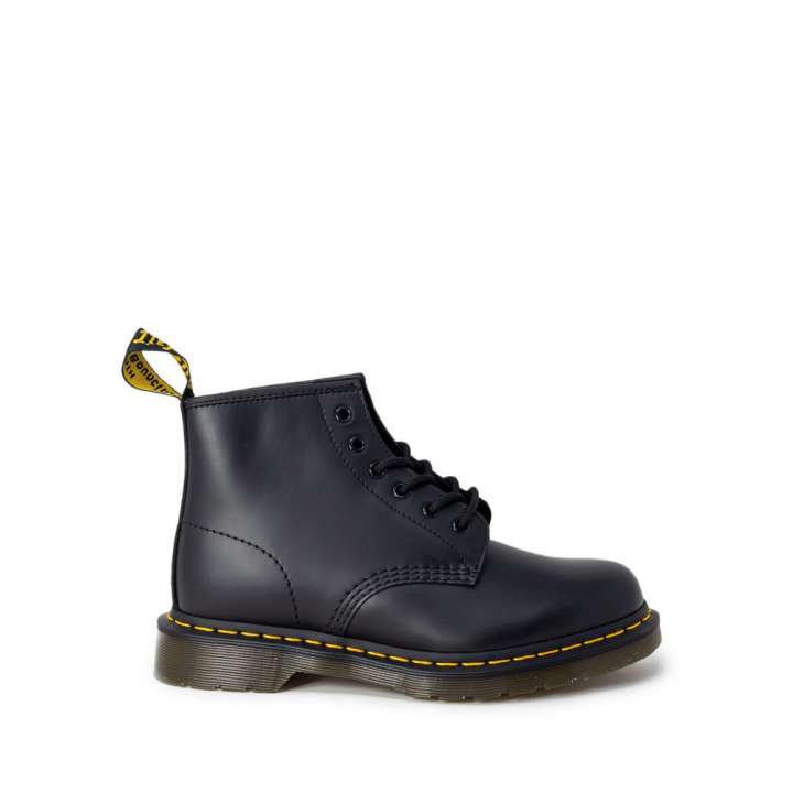 Priser på Dr. Martens Black Leather Boot