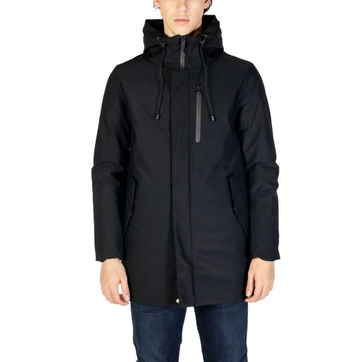 Priser på Hydra Clothing Black Nylon Jacket