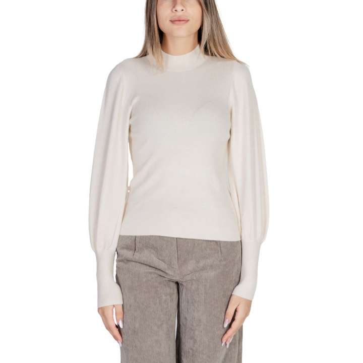 Priser på Vero Moda Cream Viscose Tops & T-Shirt