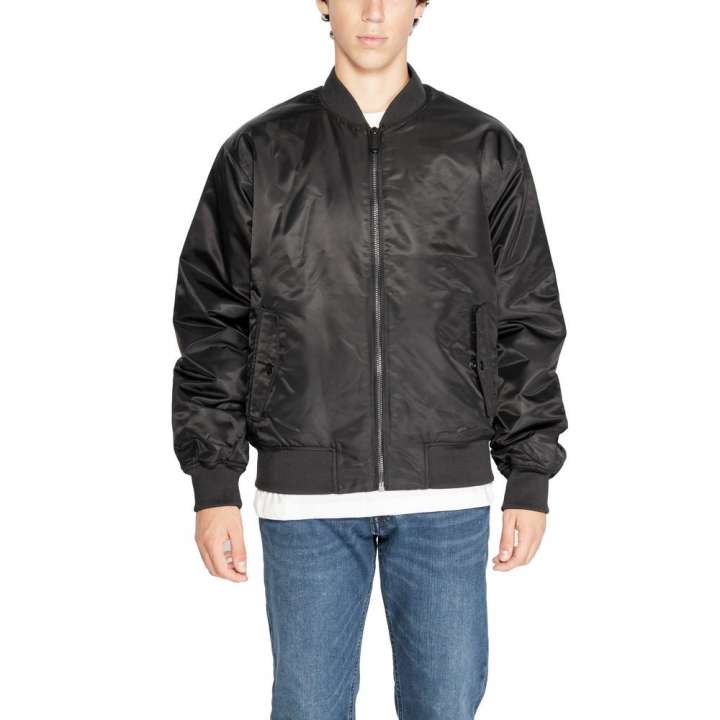 Priser på Calvin Klein Jeans Black Polyamide Jacket